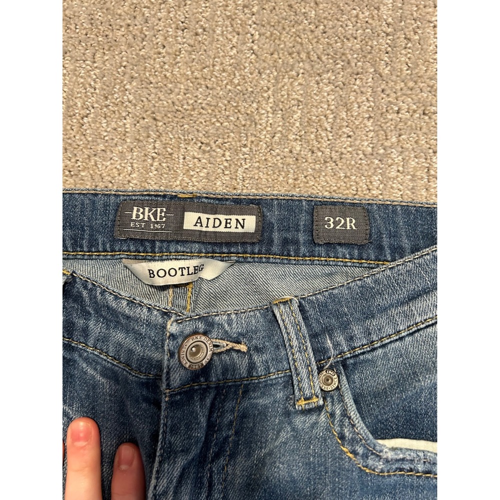 BKE Aiden Bootleg Jeans Mens 32R Medium Wash Distressed Denim Blue Pants - Picture 5 of 5